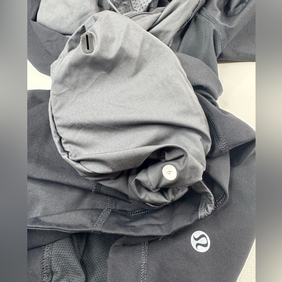 Lululemon Presta Asymmetric Zipper Packable Shirket Running Jacket Size 6 - Picture 9 of 13